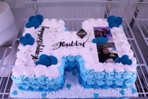 bánh sinh nhật chữ h