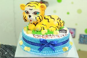 BÁNH KEM HÌNH CON HỔ DỄ THƯƠNG