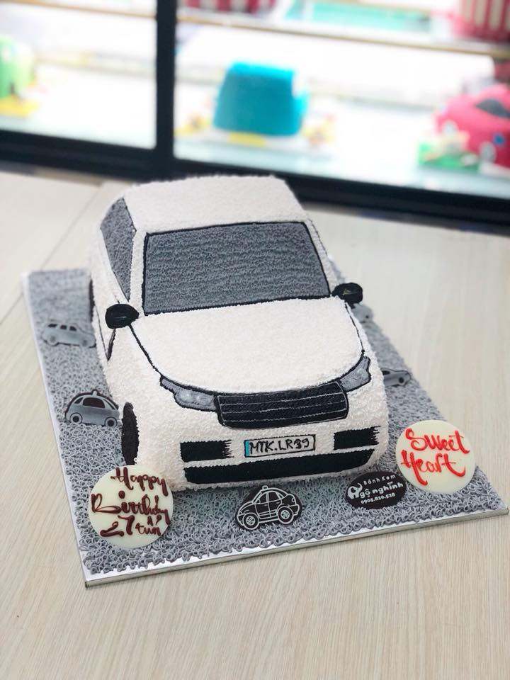 Bánh sinh nhật oto
