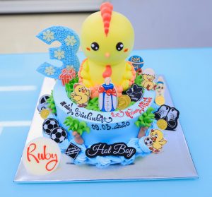 BÁNH KEM HÌNH CON GÀ 3 TUỔI