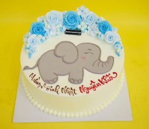 Bánh kem hình con voi mập