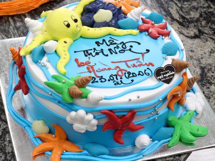 BÁNH KEM HÌNH CON BẠCH TUỘT