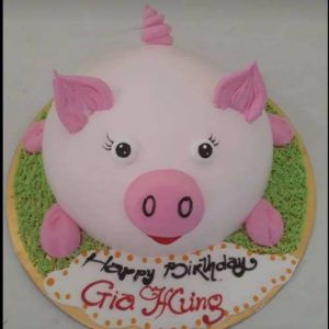 Bánh sinh nhật hình con lợn đáng yêu