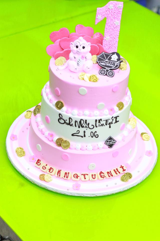 Quan 3 bánh sinh nhật