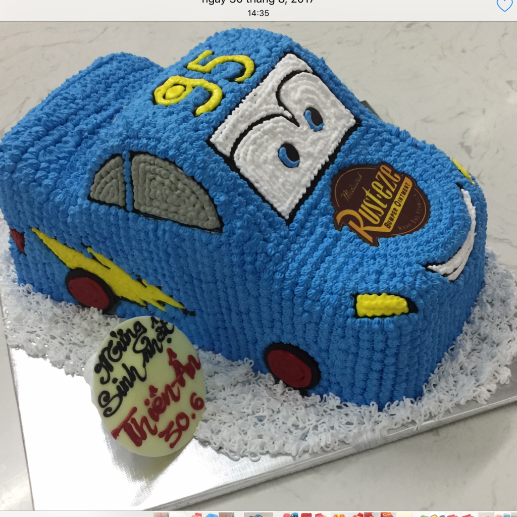 bánh kem hình chiếc xe