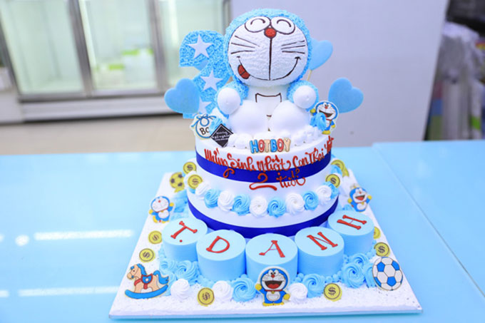 MẪU BÁNH SINH NHẬT HÌNH CON MÈO DORAEMON