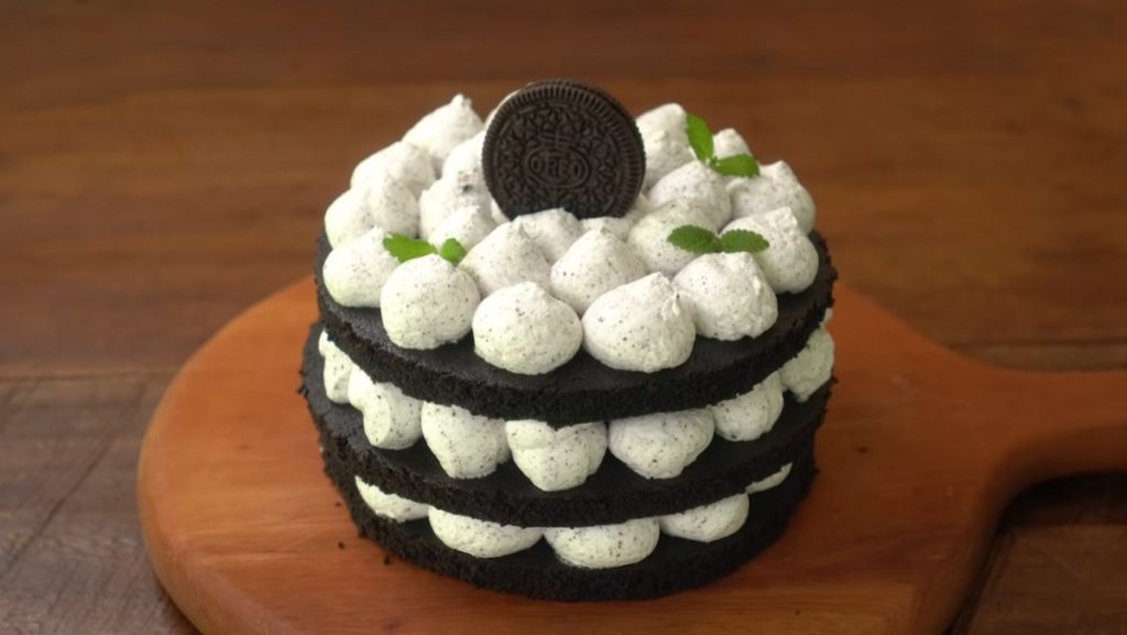 BÁNH KEM SINH NHẬT BẰNG OREO