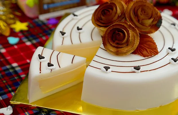 Làm bánh sinh nhật bằng rau câu