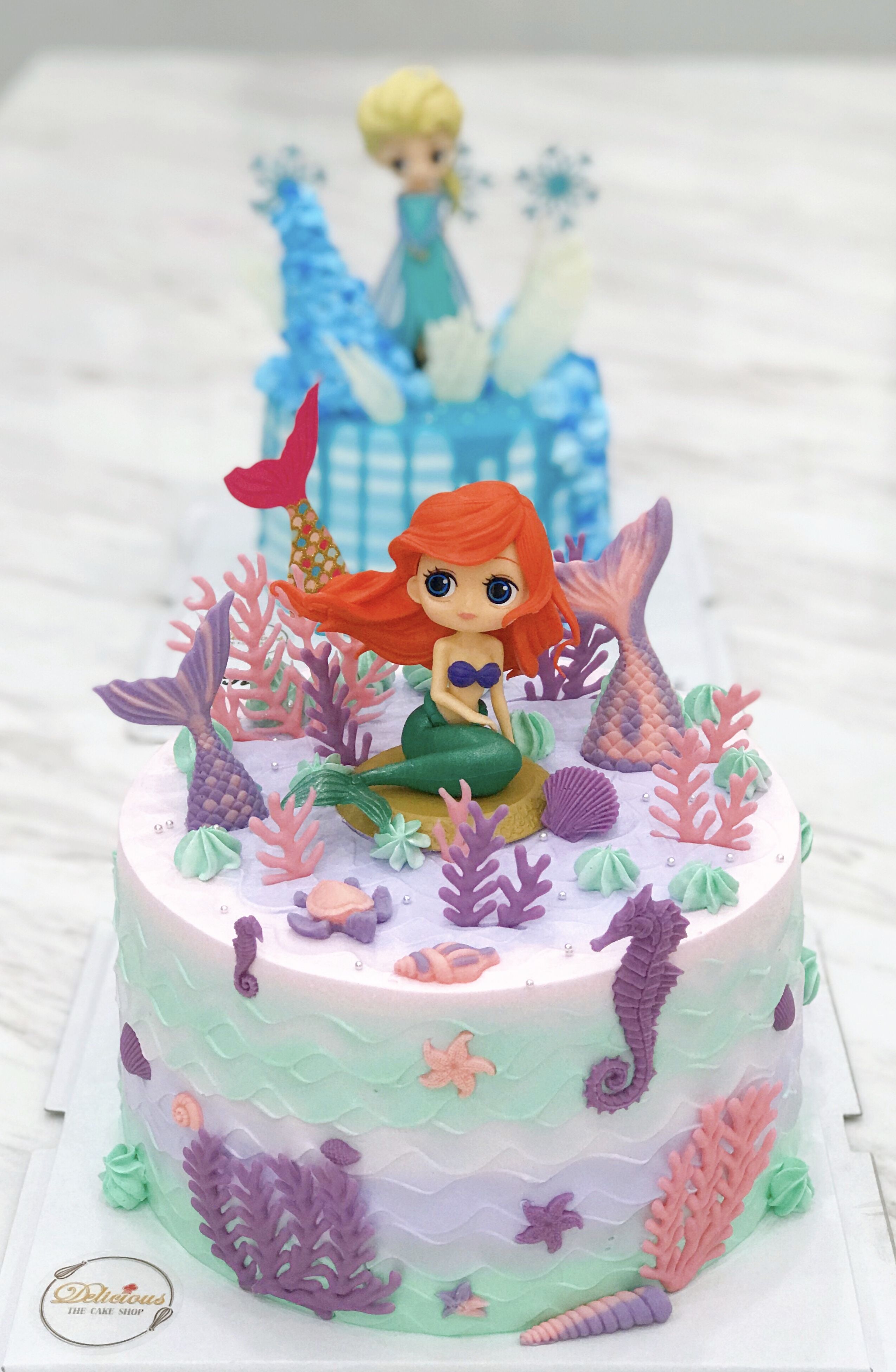 Bánh kem hình nàng tiên cá