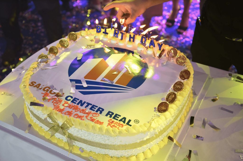 bánh sinh nhật có nến