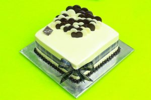 Bánh kem hình vuông socola