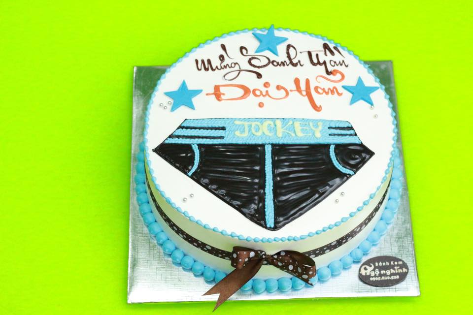 bánh kem hình quần lót