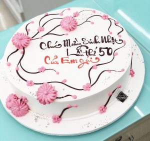 Giá 1 bánh kem sinh nhật bao nhiêu