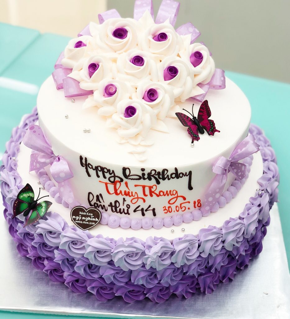 Bánh sinh nhật hình vuông 2 tầng