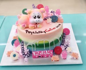 bánh kem sinh nhật con heo