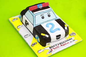 Bánh sinh nhật hình oto cảnh sát