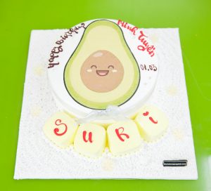 Bánh kem hình trái bơ