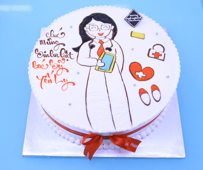 Bánh kem hình bác sĩ