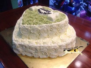 Bánh kem hình tim 2 tầng