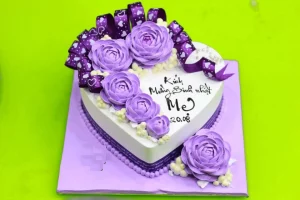 Bánh kem hình trái tim hoa hồng