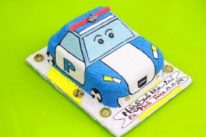 Bánh kem hình ô tô cảnh sát