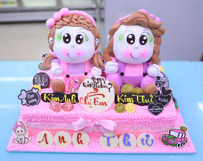 Bánh sinh nhật hình 2 chị em