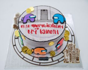 Ăn vụng bánh kem sinh nhật