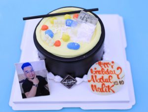 Bánh kem hình viên thuốc