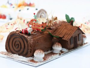 Bánh kem hình khúc gỗ