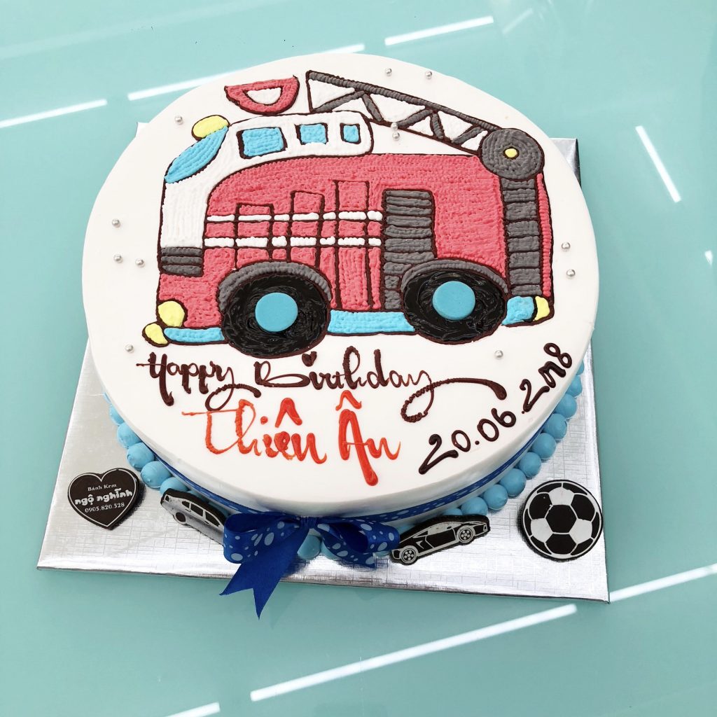 Bánh kem hình xe cứu hoả