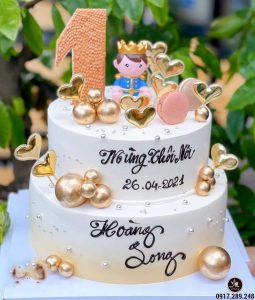 Bánh kem sinh nhật tặng em bé