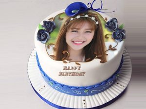 In hình lên bánh kem sinh nhật nè