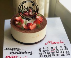 Bánh tiramisu sinh nhật