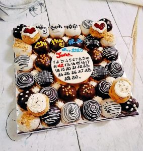 Bánh su kem sinh nhật