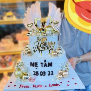 Bánh sinh nhật rút tiền