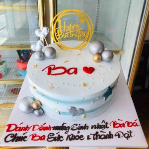 Bánh kem sinh nhật ba