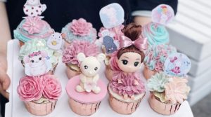 Bánh cupcake sinh nhật