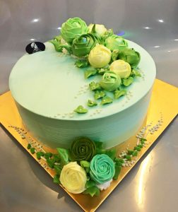 Bánh kem màu xanh lá cây