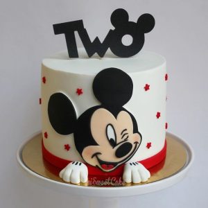bánh kem hình chuột mickey