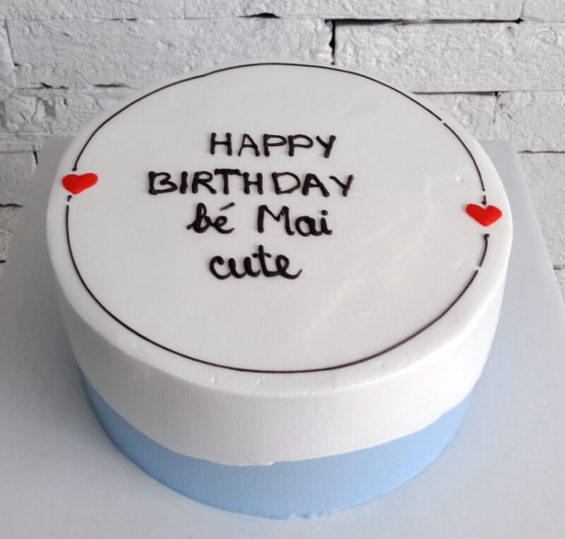 Bánh kem trắng trơn