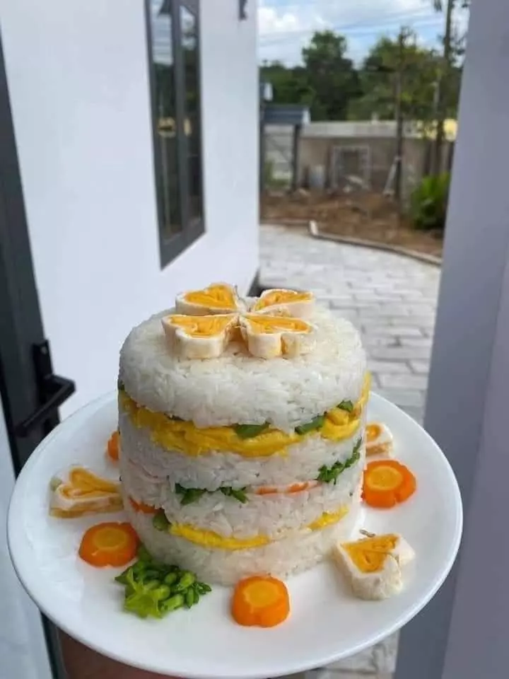 Bánh sinh nhật chế