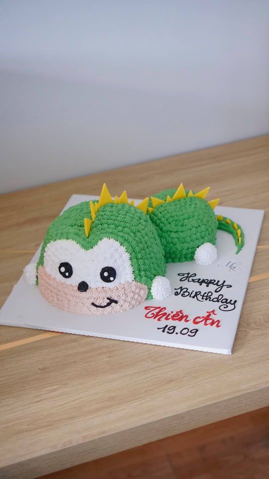 Bánh sinh nhật khủng long