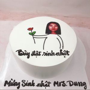 Bánh sinh nhật hình cô gái