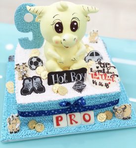 Bánh kem đầy tháng bé trai tuổi trâu
