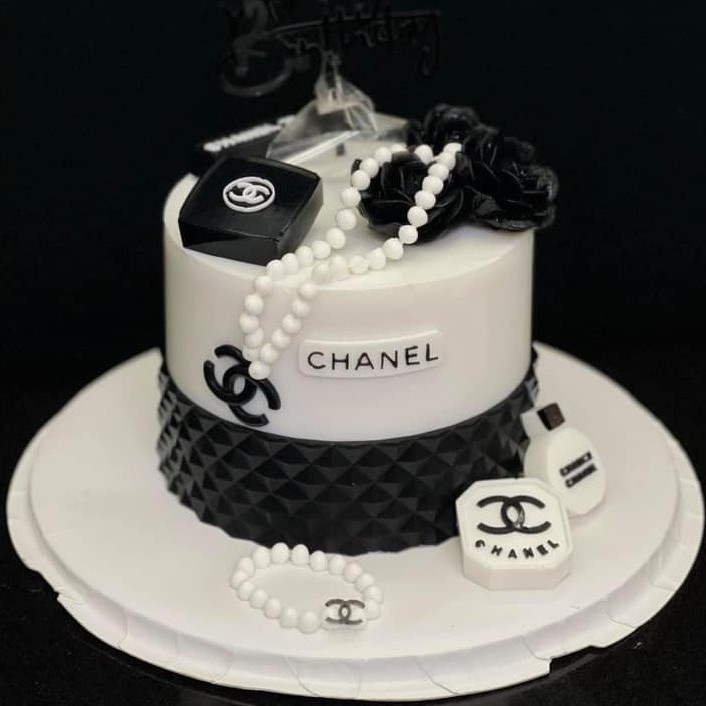 Bánh sinh nhật channel