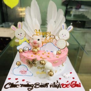 Bánh kem hình con heo cho bé gái