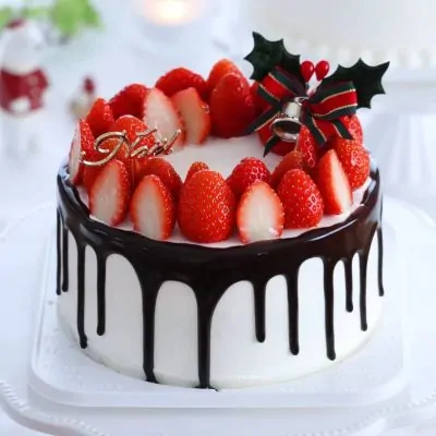 Bánh kem sôcola dâu tây