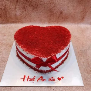 Bánh kem sinh nhật hình trái tim