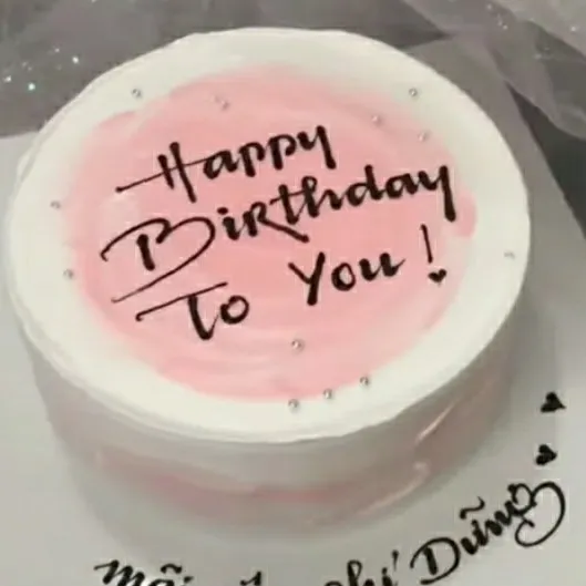 Bánh kem hồng phấn