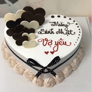 Bánh kem sinh nhật vợ